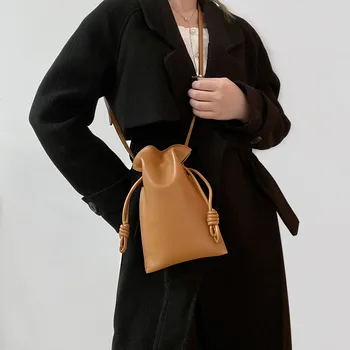 Новая модная женская сумка для телефона из 100% натуральной кожи на шнурке, роскошные дизайнерские сумки через плечо, женские сумки через плечо из мягкой воловьей кожи коричневого цвета