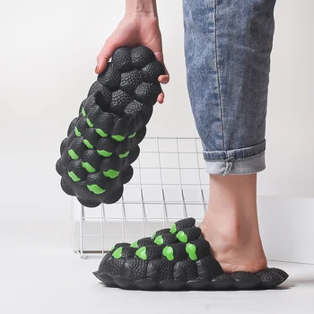 Тапочки Мужские EVA, милые сандалии с пузырчатым шаром, Летняя обувь для массажа в помещении, нескользящая модная дизайнерская мужская обувь